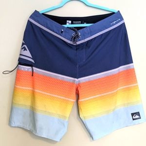 Men's Quicksilver Board shorts 34